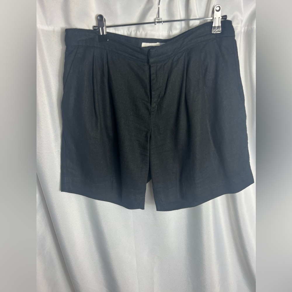 Old Navy Black Women's Tailored Linen-Look Shorts